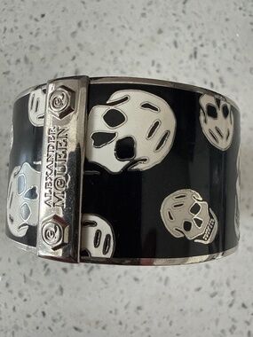 Alexander McQueen skull bracelet